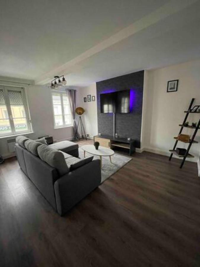 Appartement En Duplex Centre Ville D'Onnaing Екстериор снимка