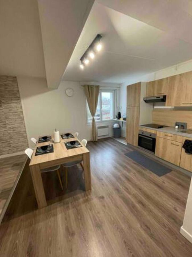 Appartement En Duplex Centre Ville D'Onnaing Екстериор снимка